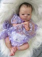 Load image into Gallery viewer, Doll kit realborn "JADE AWAKE" 18.5" (47cm)