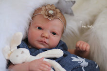 Load image into Gallery viewer, Doll kit realborn "JUNE AWAKE" 19" (48cm)