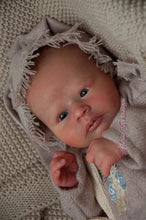 Load image into Gallery viewer, Reborn Doll kit realborn "KELSEY AWAKE" 16"