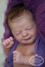 Load image into Gallery viewer, Doll kit realborn "KYRIE ASLEEP" 19"