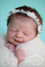 Load image into Gallery viewer, Doll kit realborn "KYRIE ASLEEP" 19"
