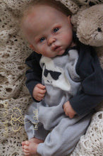 Load image into Gallery viewer, Doll kit BOBBIE by Linda Murray 20"

