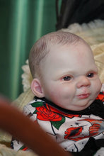 Load image into Gallery viewer, Doll kit  &quot;ELLIE AWAKE by Bonnie Sieben 20&quot;

