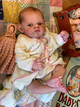 Load image into Gallery viewer, Doll kit  &quot;HUDSON AWAKE by Bonnie Sieben 19&quot;
