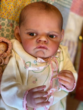Load image into Gallery viewer, Doll kit  &quot;HUDSON AWAKE by Bonnie Sieben 19&quot;
