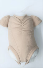 Load image into Gallery viewer, Cloth body 3/4 arm full side legs. Sizes 17-18, 19-20&quot;
