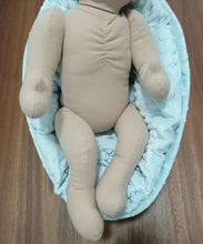 Load image into Gallery viewer, Reborn Doll Cuddle kit. LUCA by Elly Knoops 20"
