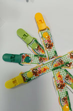 Load image into Gallery viewer, Dummy clips GREEN WINNIE
