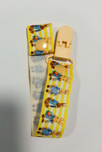 Load image into Gallery viewer, Dummy clips PETER RABBIT

