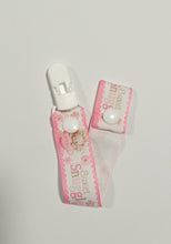 Load image into Gallery viewer, Dummy clips Snuggles Bear
