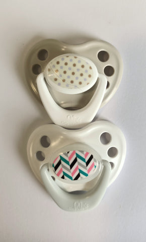 Honeybug Sweetheart Magnetic Dummy  with sticker (Newborn) 