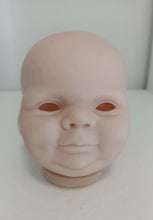 Load image into Gallery viewer, Doll kit  &quot;ELLIE AWAKE by Bonnie Sieben 20&quot;
