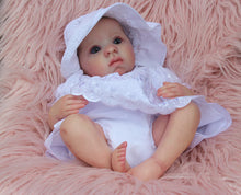 Load image into Gallery viewer, Doll kit FLOSSIE by Donna Rubert 16&quot; includes body
