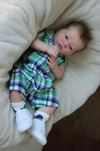 Load image into Gallery viewer, Doll kit realborn "LANDON AWAKE" 21"
