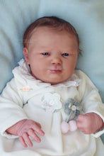 Load image into Gallery viewer, Doll kit realborn &quot;LEILANI AWAKE&quot; 18&quot; (45.5cm)
