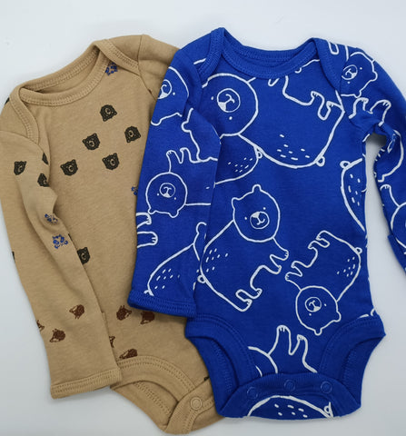 Carters Newborn 2 piece set. 