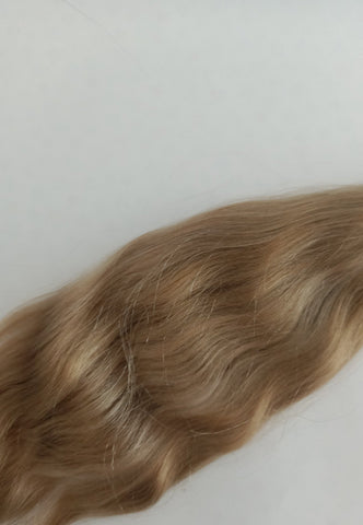 MOHAIR MEDIUM BLONDE Wavy  10gms 