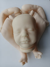 Load image into Gallery viewer, Doll kit realborn "ASPEN ASLEEP" 18"

