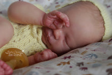 Load image into Gallery viewer, Doll kit realborn "BRYSON ASLEEP" 18"
