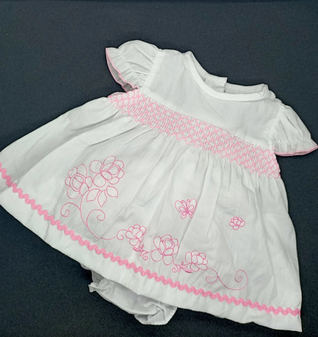 BABY DRESS SET (2 piece) size Small Newborn. Smock 