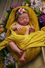 Load image into Gallery viewer, Doll kit " EVIN" by Eliza Marx 18" (45.5cm)
