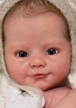 Load image into Gallery viewer, Doll kit &quot; MAGDALENA&quot; by Eliza Marx 19&quot; (50cm) Has mark on top of head.
