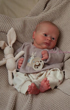 Load image into Gallery viewer, Reborn Doll kit realborn &quot;KELSEY AWAKE&quot; 16&quot;
