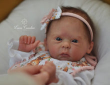 Load image into Gallery viewer, Doll kit &quot;OAKLYNN by Severine Piret 18&quot;
