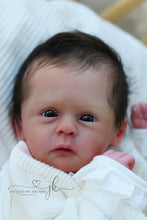 Load image into Gallery viewer, Doll kit &quot;OAKLYNN by Severine Piret 18&quot;
