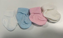 Load image into Gallery viewer, Reborn/Baby Socks Premature size.
